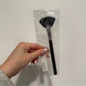 Morphe M497 Duo Soft Fan Brush